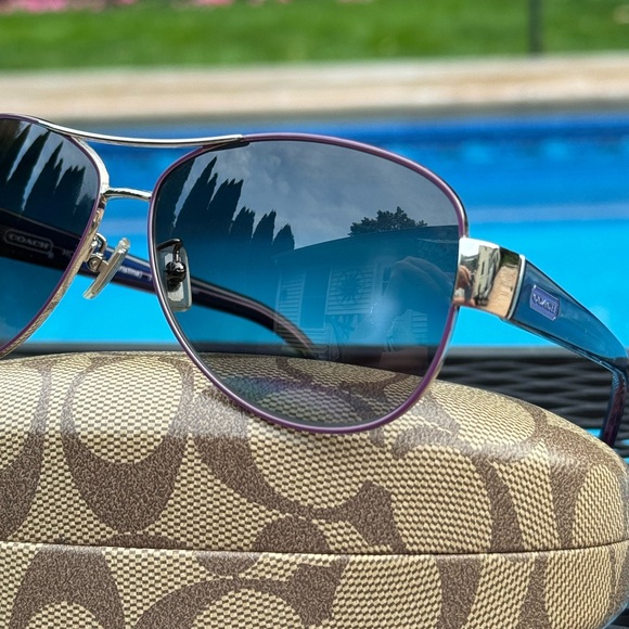 Authentic Coach Polarized Metal Aviator Sunglasses Kristina Style *Never Worn* - Picture 5 of 12